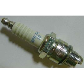 BPR7HS-10 NGK Spark Plug