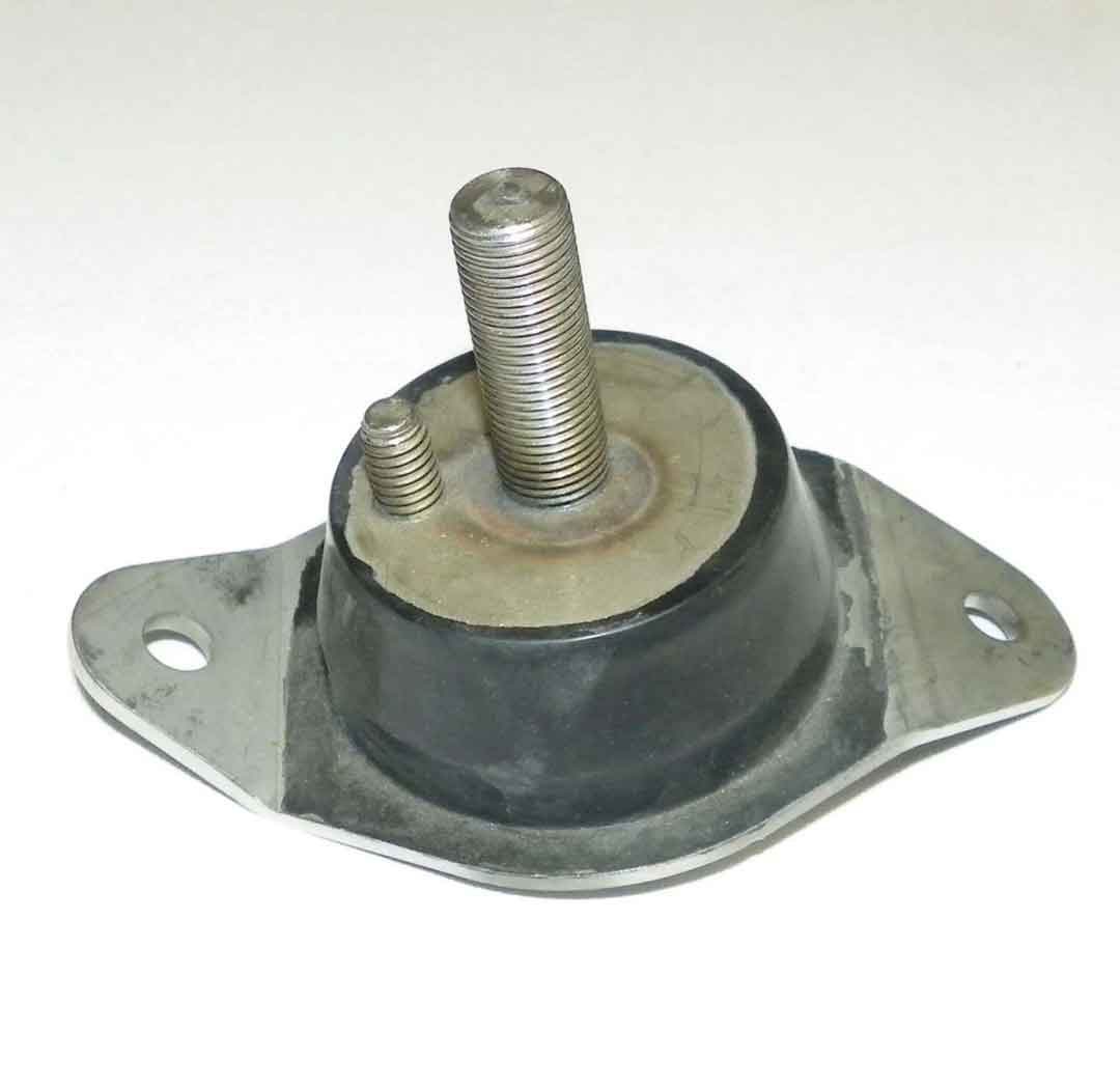 Polaris 650/750 sl motor mount - 3021103