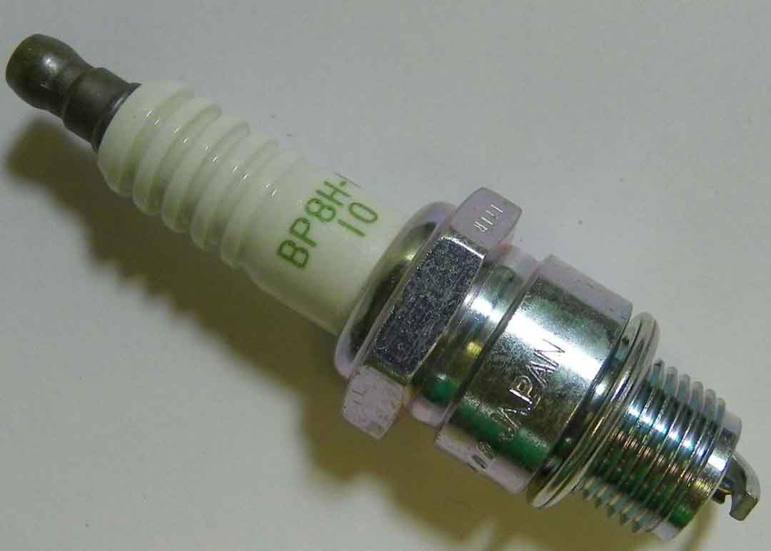 bp8hn-10 NGK tændrør - BP8HN10